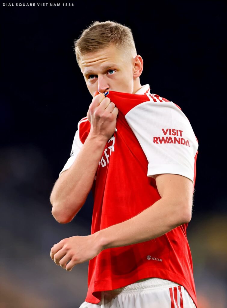 Arsenal đã đặt ra mức giá yêu cầu £39 triệu bảng cho Zinchenko